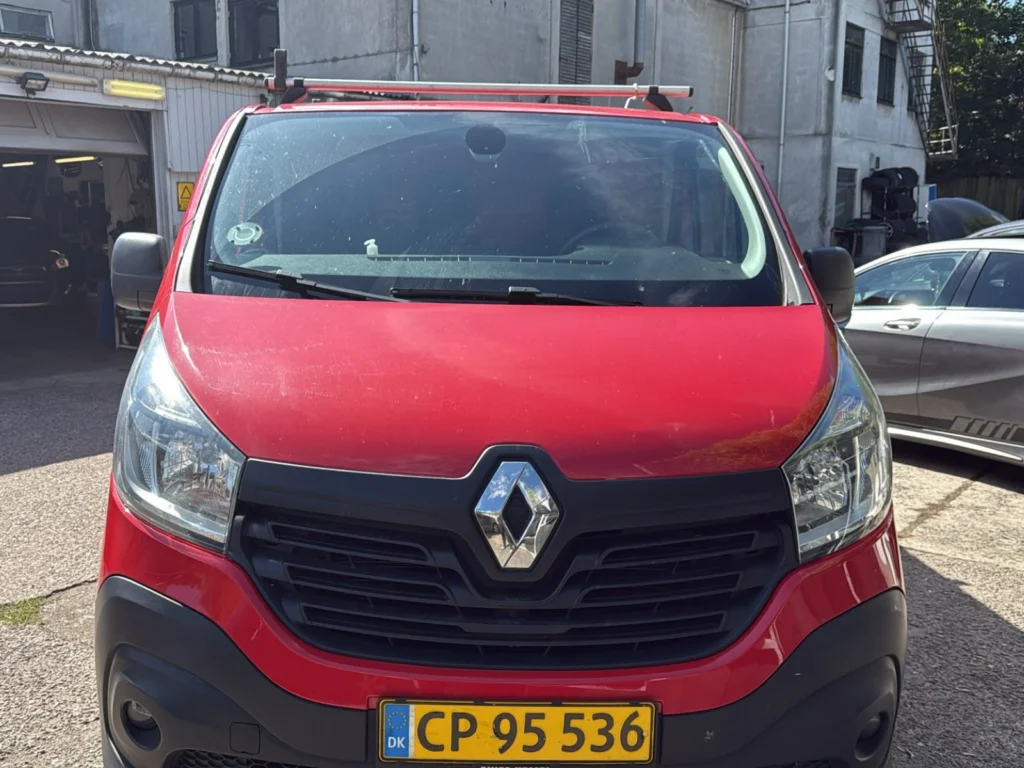 RENAULT TRAFIC